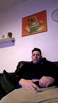 Knuffelstaaf123 online show from 2, 2, 2026