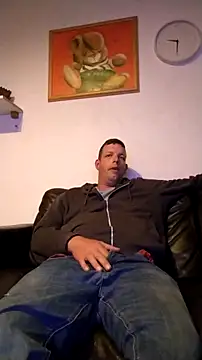 Knuffelstaaf123 online show from 29, 4, 2026