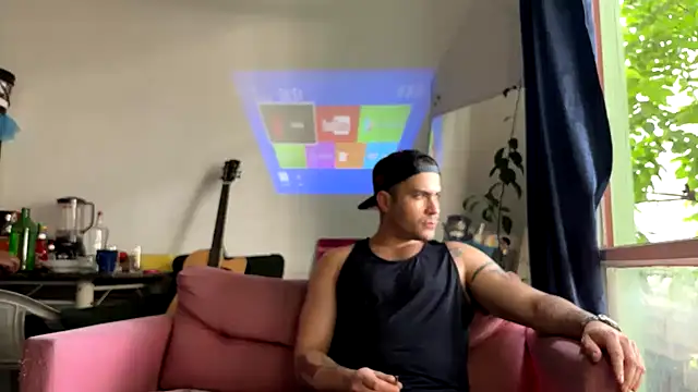 Snapshot of gerson173Hugo chatting on 22, 3, 2025 gerson173Hugo online show from 22, 3, 2025