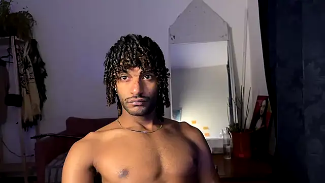 Snapshot of gerson173Hugo chatting on 10, 9, 2025 gerson173Hugo online show from 10, 9, 2025