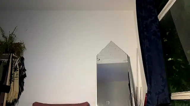 Snapshot of gerson173Hugo chatting on 12, 9, 2025 gerson173Hugo online show from 12, 9, 2025