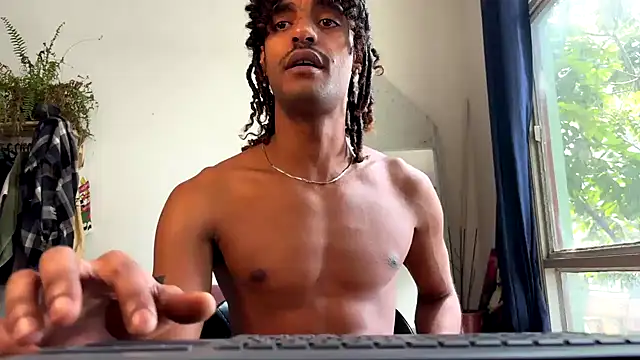 Snapshot of gerson173Hugo chatting on 12, 9, 2025 gerson173Hugo online show from 12, 9, 2025