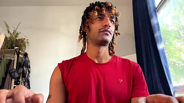 Snapshot of gerson173Hugo chatting on 19, 9, 2025 gerson173Hugo online show from 19, 9, 2025