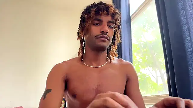 Snapshot of gerson173Hugo chatting on 15, 10, 2025 gerson173Hugo online show from 15, 10, 2025