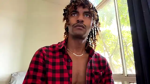 Snapshot of gerson173Hugo chatting on 25, 10, 2025 gerson173Hugo online show from 25, 10, 2025