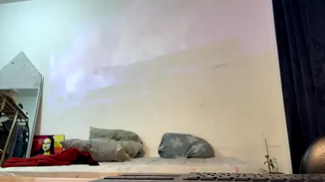 Snapshot of gerson173Hugo chatting on 28, 10, 2025 gerson173Hugo online show from 28, 10, 2025