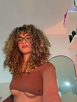 Lianh Benett online show from 29, 4, 2026