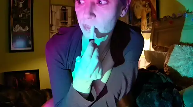 Snapshot of GardenGirl00 chatting on 11, 3, 2025 GardenGirl00 online show from 11, 3, 2025