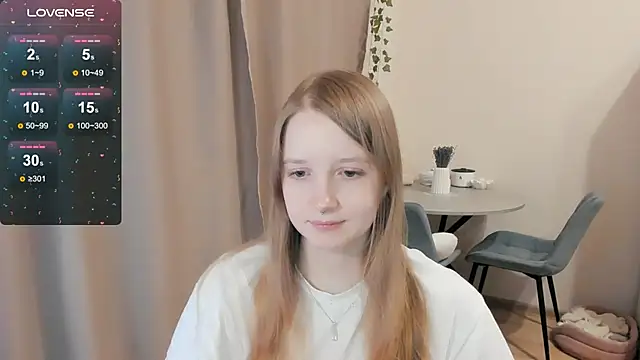 Snapshot of Alyaley chatting on 29, 10, 2025 Alyaley online show from 29, 10, 2025