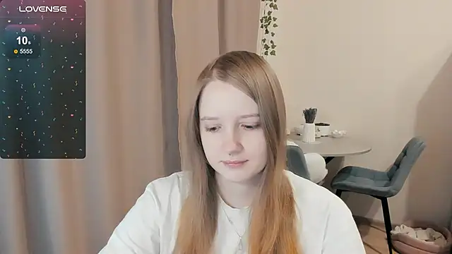 Snapshot of Alyaley chatting on 9, 11, 2025 Alyaley online show from 9, 11, 2025