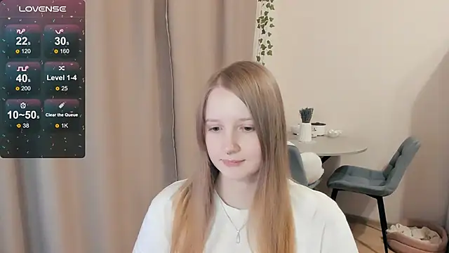 Snapshot of Alyaley chatting on 9, 11, 2025 Alyaley online show from 9, 11, 2025