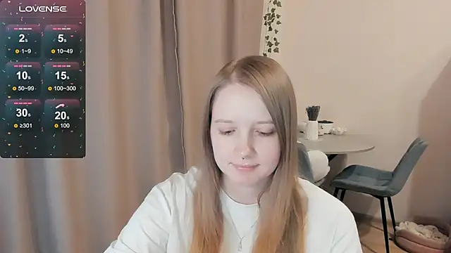 Snapshot of Alyaley chatting on 16, 11, 2025 Alyaley online show from 16, 11, 2025