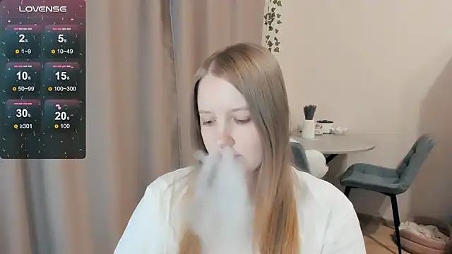 Snapshot of Alyaley chatting on 19, 11, 2025 Alyaley online show from 19, 11, 2025