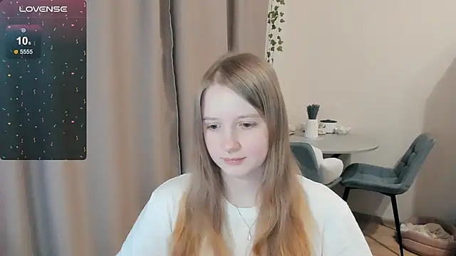 Snapshot of Alyaley chatting on 20, 11, 2025 Alyaley online show from 20, 11, 2025