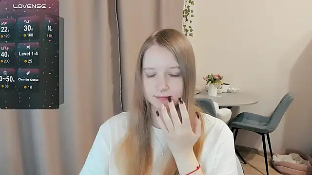 Snapshot of Alyaley chatting on 27, 11, 2025 Alyaley online show from 27, 11, 2025