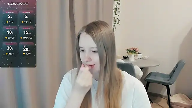 Snapshot of Alyaley chatting on 15, 12, 2025 Alyaley online show from 15, 12, 2025