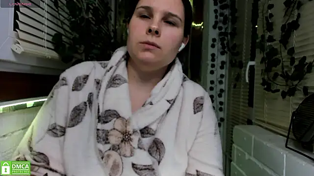 Candys booty online show from 6, 12, 2024