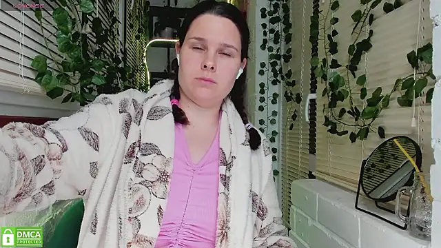 Candys booty online show from 7, 12, 2024