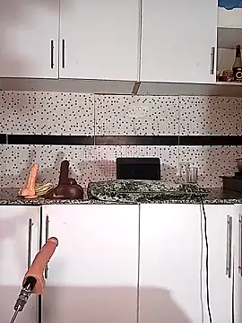 Snapshot of Bella045 chatting on 29, 9, 2025 Bella045 online show from 29, 9, 2025