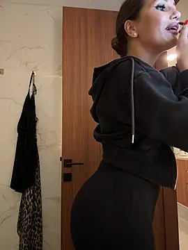 Syka0001 online show from 31, 1, 2025