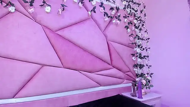 LilithCooperr  online show from 27, 2, 2025