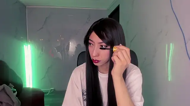 LilithCooperr  online show from 8, 5, 2026