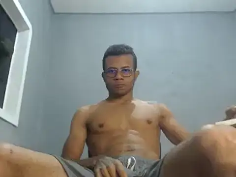 grandominantex1 online show from 5, 1, 2025