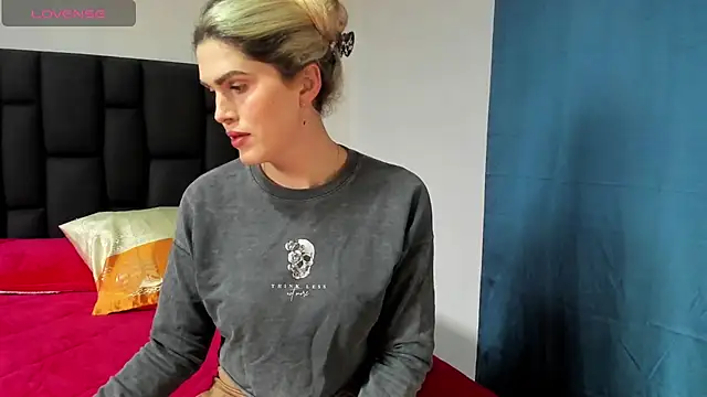 Aurora doll23 online show from 18, 3, 2025