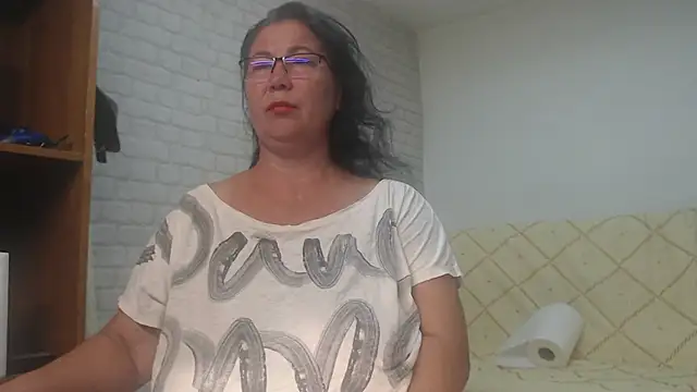 EmmaSquirt online show from 15, 9, 2025