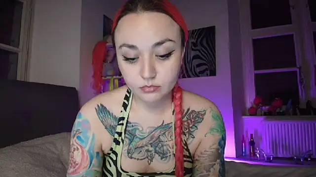 PinkHurricaneOfficial online show from 21, 3, 2025