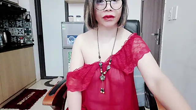 Snapshot of Miu-Le chatting on 1, 11, 2025 Miu-Le online show from 1, 11, 2025