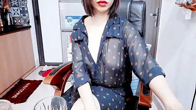 Snapshot of Miu-Le chatting on 13, 2, 2026 Miu-Le online show from 13, 2, 2026