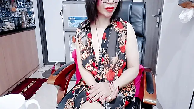 Snapshot of Miu-Le chatting on 12, 3, 2026 Miu-Le online show from 12, 3, 2026