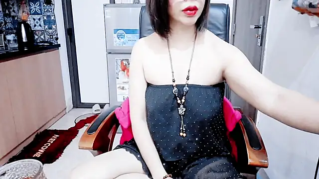 Snapshot of Miu-Le chatting on 18, 3, 2026 Miu-Le online show from 18, 3, 2026