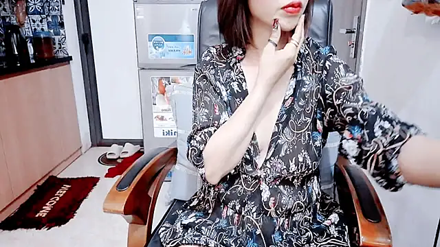 Snapshot of Miu-Le chatting on 22, 3, 2026 Miu-Le online show from 22, 3, 2026