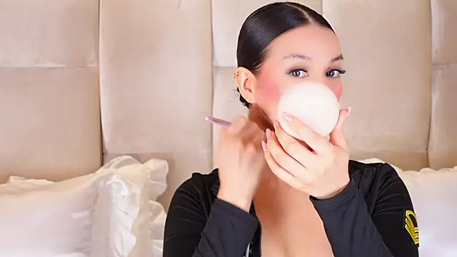 KiraKayleigh1 online show from 30, 4, 2026