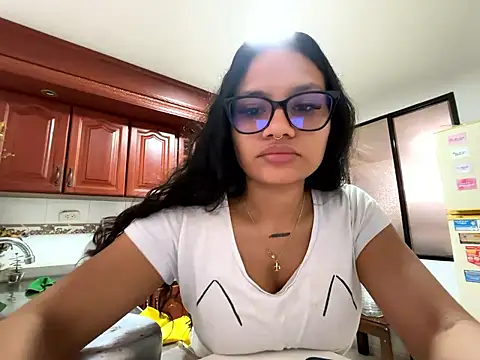 Riana Kean online show from 6, 1, 2026