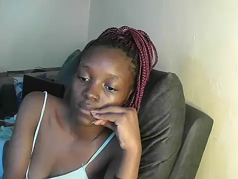 Snapshot of petite_clara24 chatting on 22, 2, 2025 petite clara24 online show from 22, 2, 2025