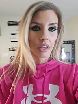 ellieconradxo online show from 6, 8, 2026