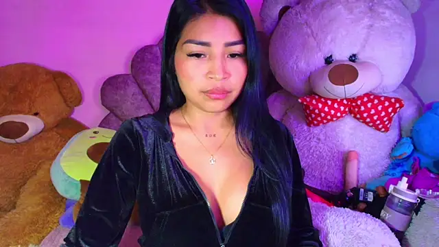 Pocahontascute 33 online show from 5, 6, 2026