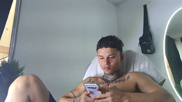 Skartoliver online show from 26, 9, 2025