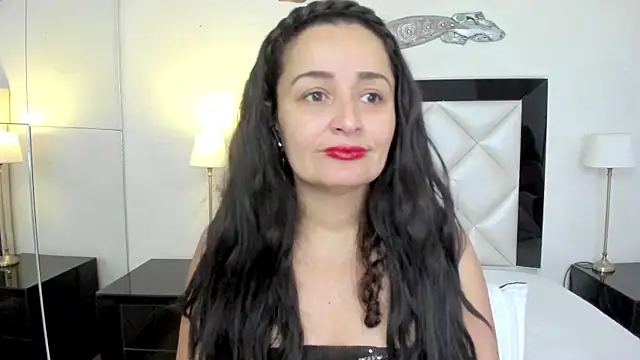 Snapshot of _luna__sweet_ chatting on 17, 2, 2025  luna  sweet  online show from 17, 2, 2025