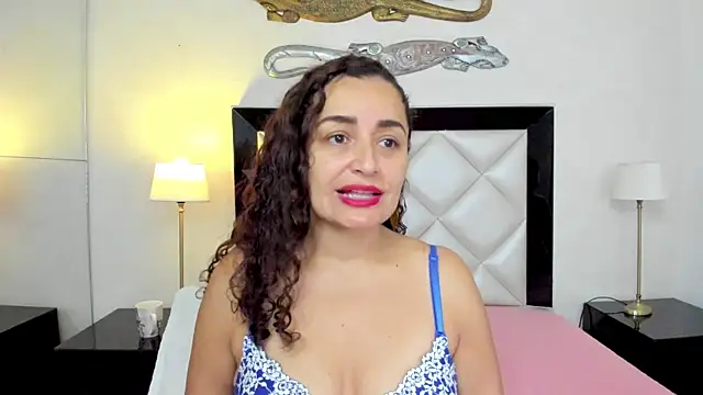 Snapshot of _luna__sweet_ chatting on 20, 2, 2025  luna  sweet  online show from 20, 2, 2025