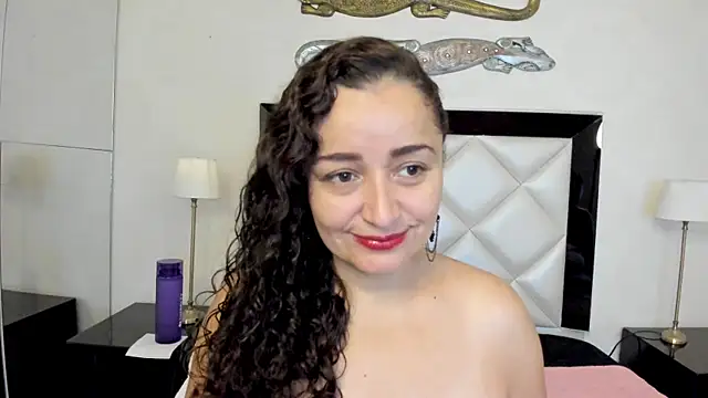 Snapshot of _luna__sweet_ chatting on 22, 2, 2025  luna  sweet  online show from 22, 2, 2025