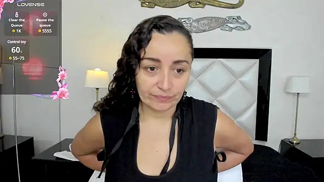 Snapshot of _luna__sweet_ chatting on 12, 3, 2025  luna  sweet  online show from 12, 3, 2025