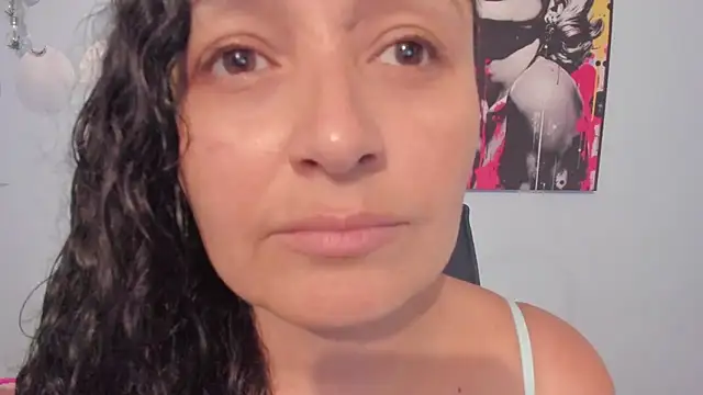 Snapshot of _luna__sweet_ chatting on 15, 9, 2025  luna  sweet  online show from 15, 9, 2025