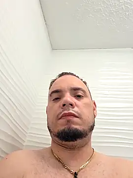 Snapshot of latinojax chatting on 5, 8, 2026 latinojax online show from 5, 8, 2026