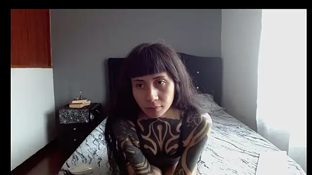 Emilia 1995 online show from 13, 2, 2026