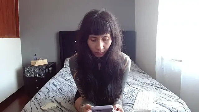 Emilia 1995 online show from 14, 7, 2026