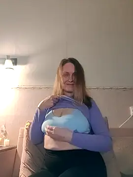 Evelina cute online show from 11, 2, 2026